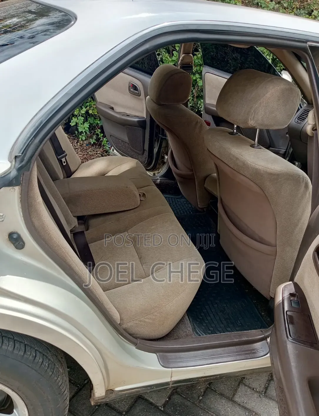 Toyota Mark II 2000 Silver