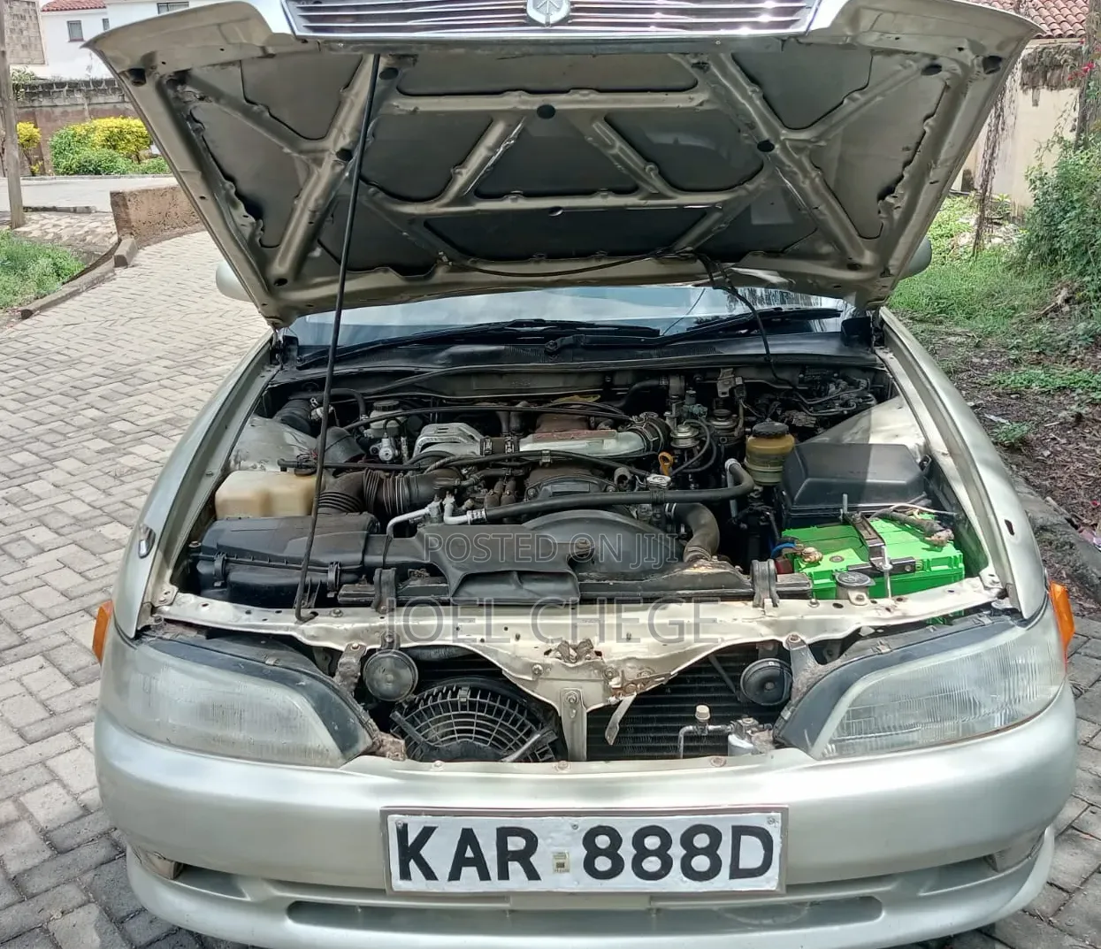 Toyota Mark II 2000 Silver