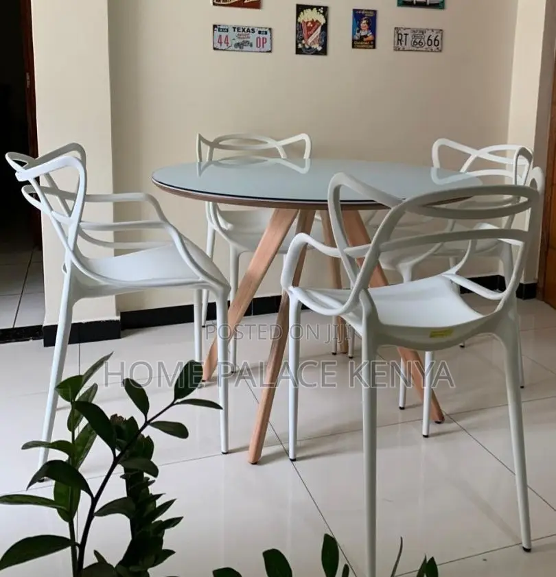 Home Chair: Maple Abstract Art Home Armchair