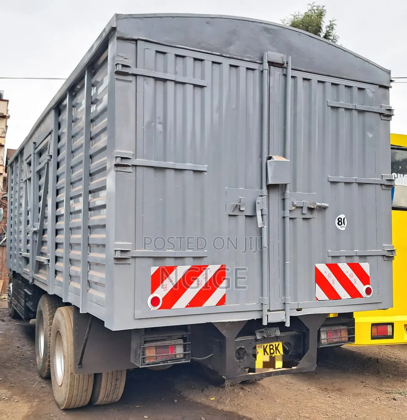 Isuzu FVZ Truck