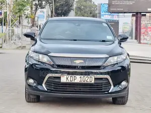 Toyota Harrier 2.0 4WD 2017 Black