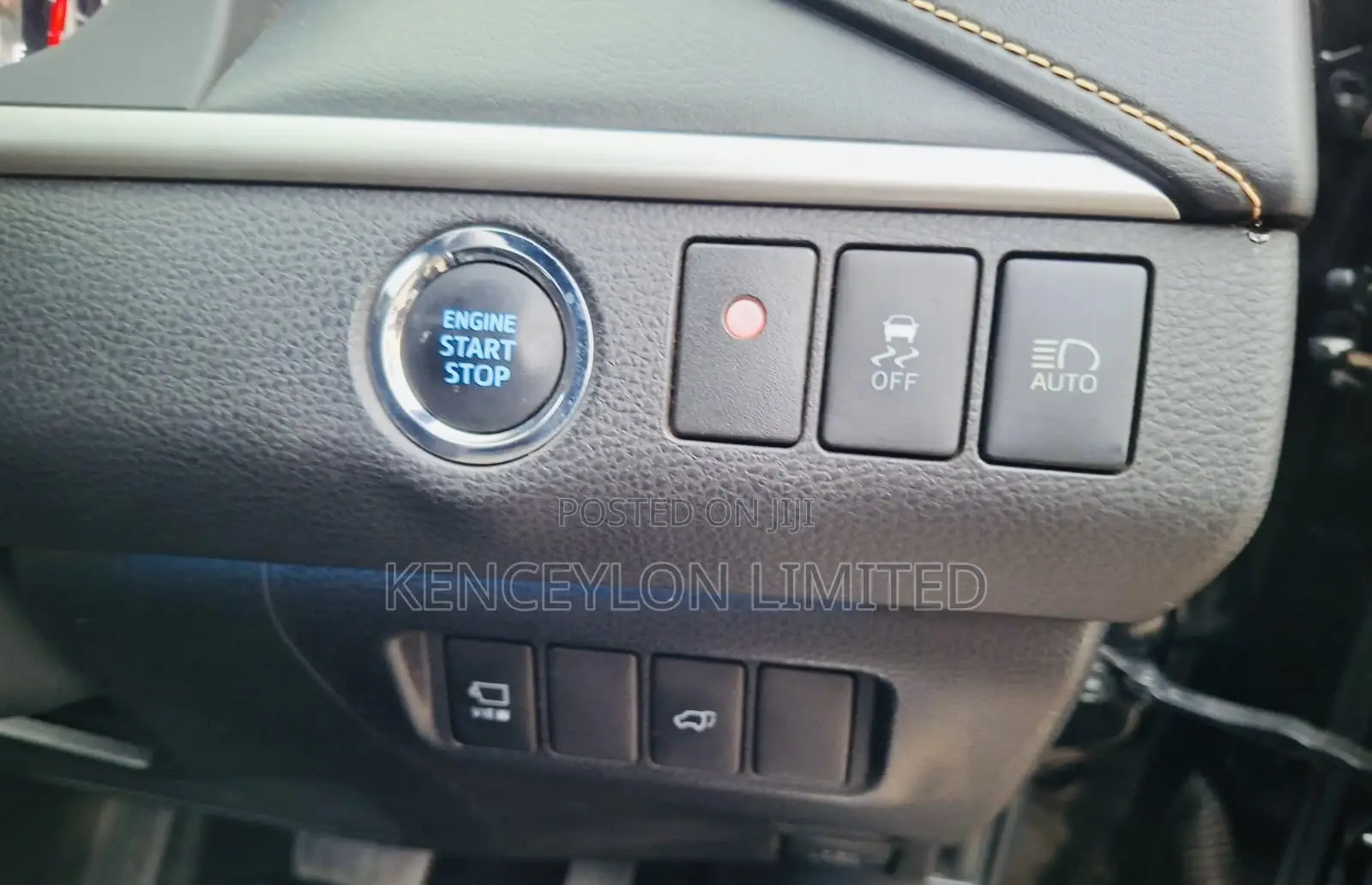 Toyota Harrier 2.0 4WD 2017 Black