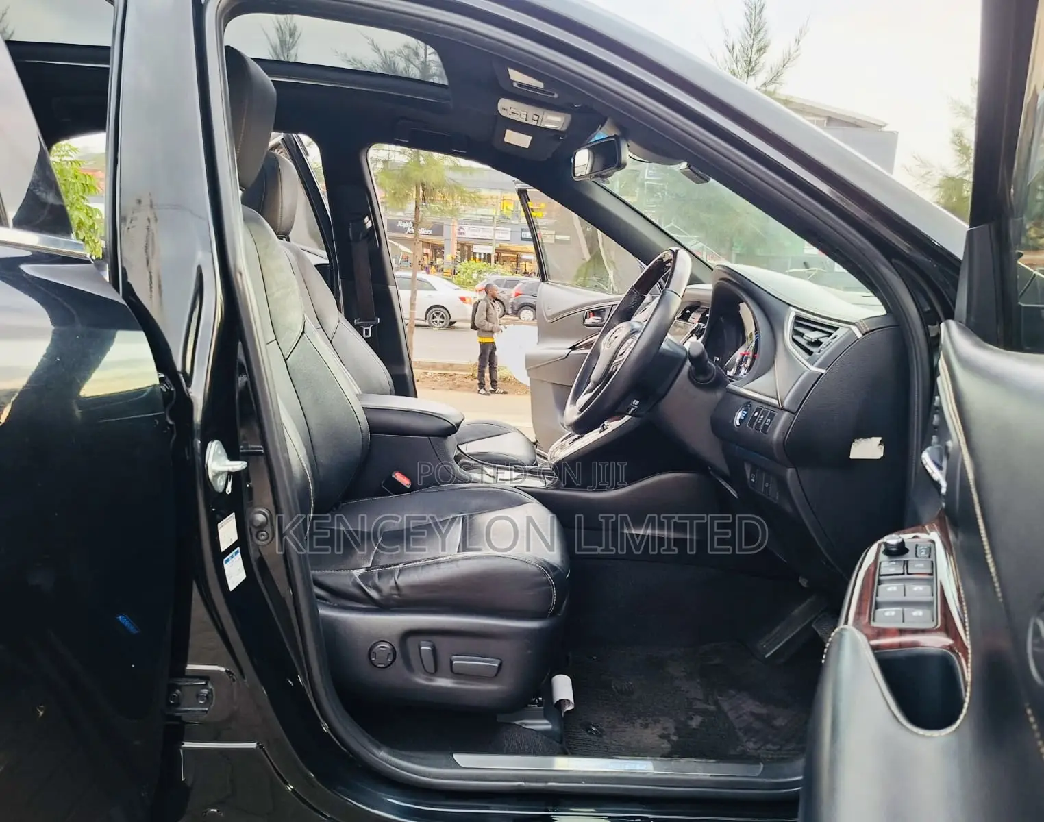 Toyota Harrier 2.0 4WD 2017 Black