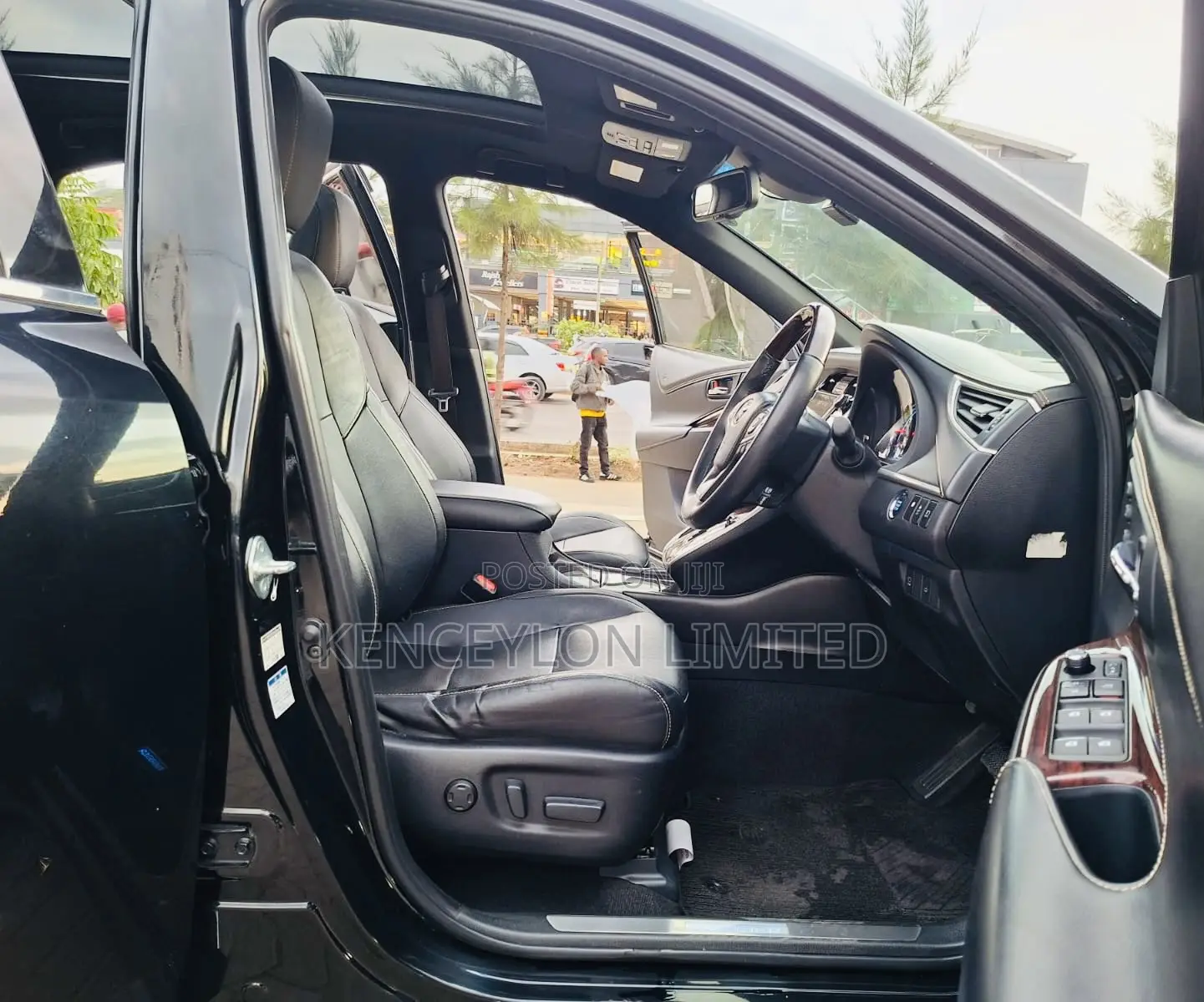 Toyota Harrier 2.0 4WD 2017 Black