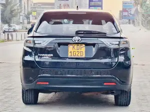 Toyota Harrier 2.0 4WD 2017 Black
