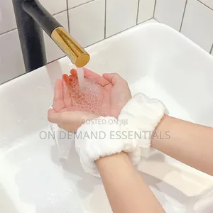 2pcs One Pair Wash Face and Wrist Band