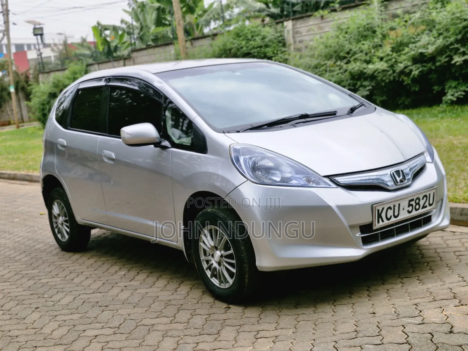Honda Fit 2012 Silver