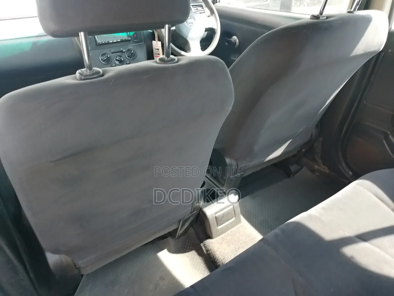 Nissan Tiida 2012 Silver
