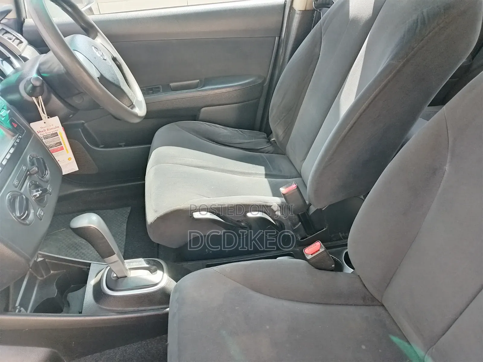 Nissan Tiida 2012 Silver