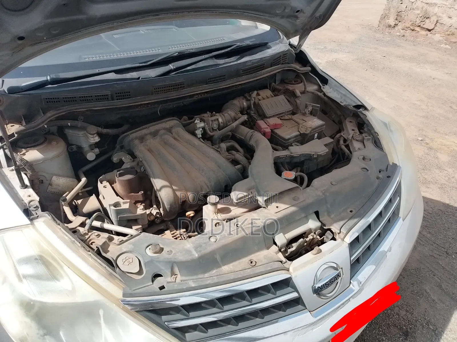 Nissan Tiida 2012 Silver