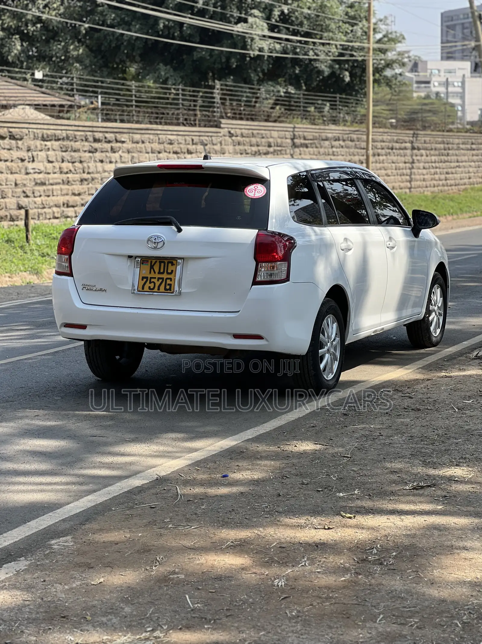 Toyota Corolla Fielder 1.5 Petrol FWD 2014 White