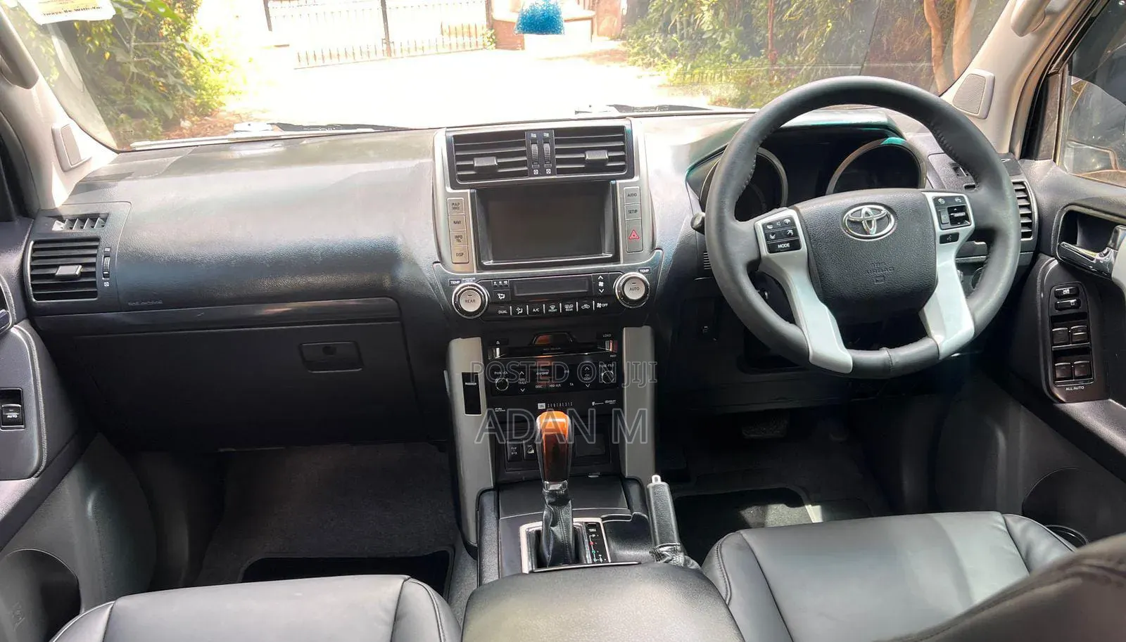 Toyota Land Cruiser Prado 2011 Black