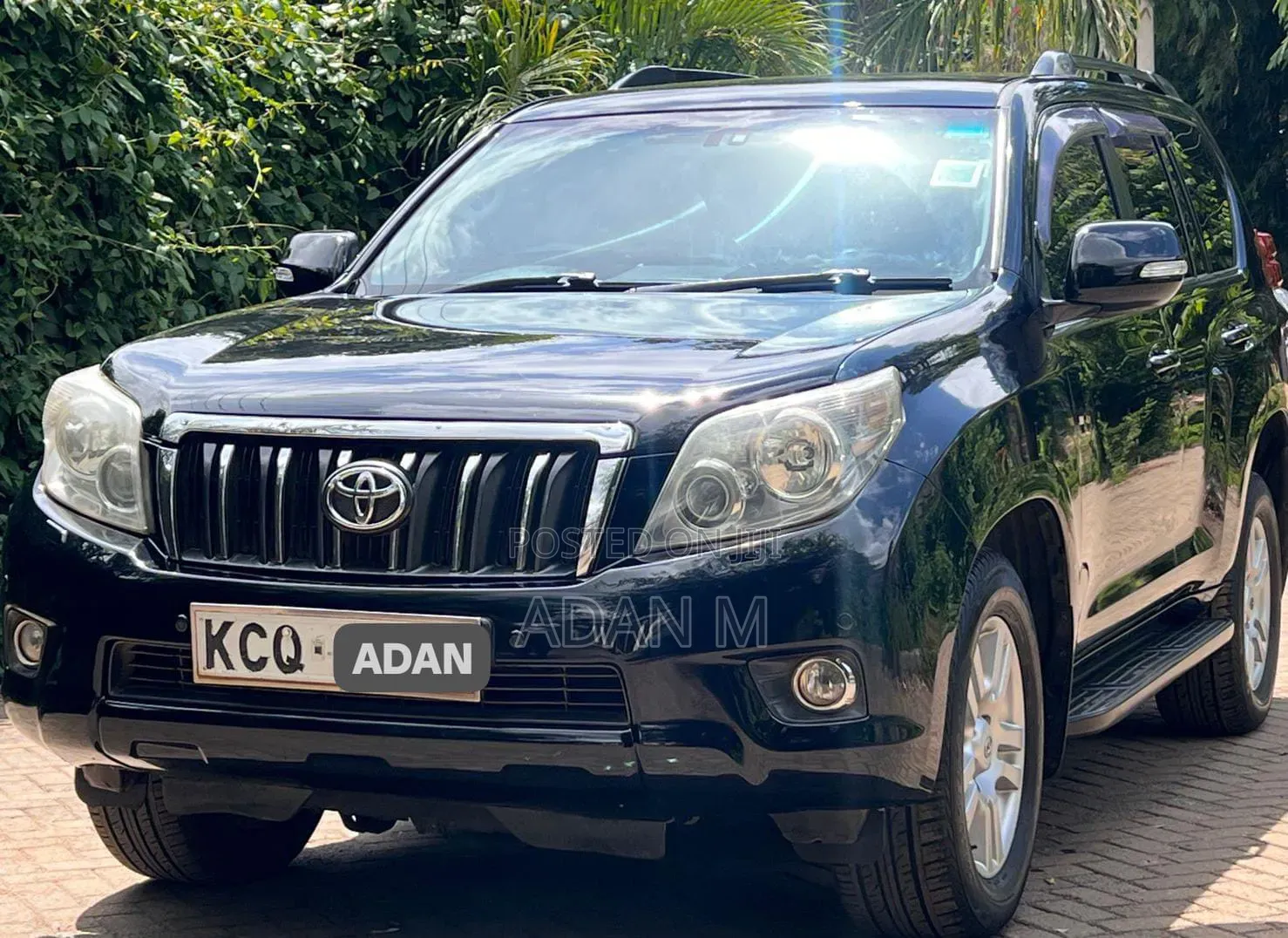 Toyota Land Cruiser Prado 2011 Black