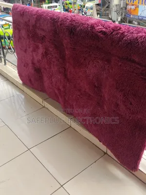 Modern Carpet/ Fluffy Carpet 5 by 8 Ft