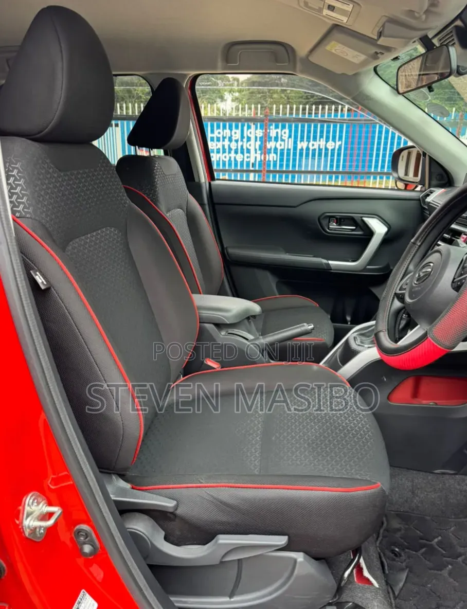 Daihatsu Rocky 2020 Red