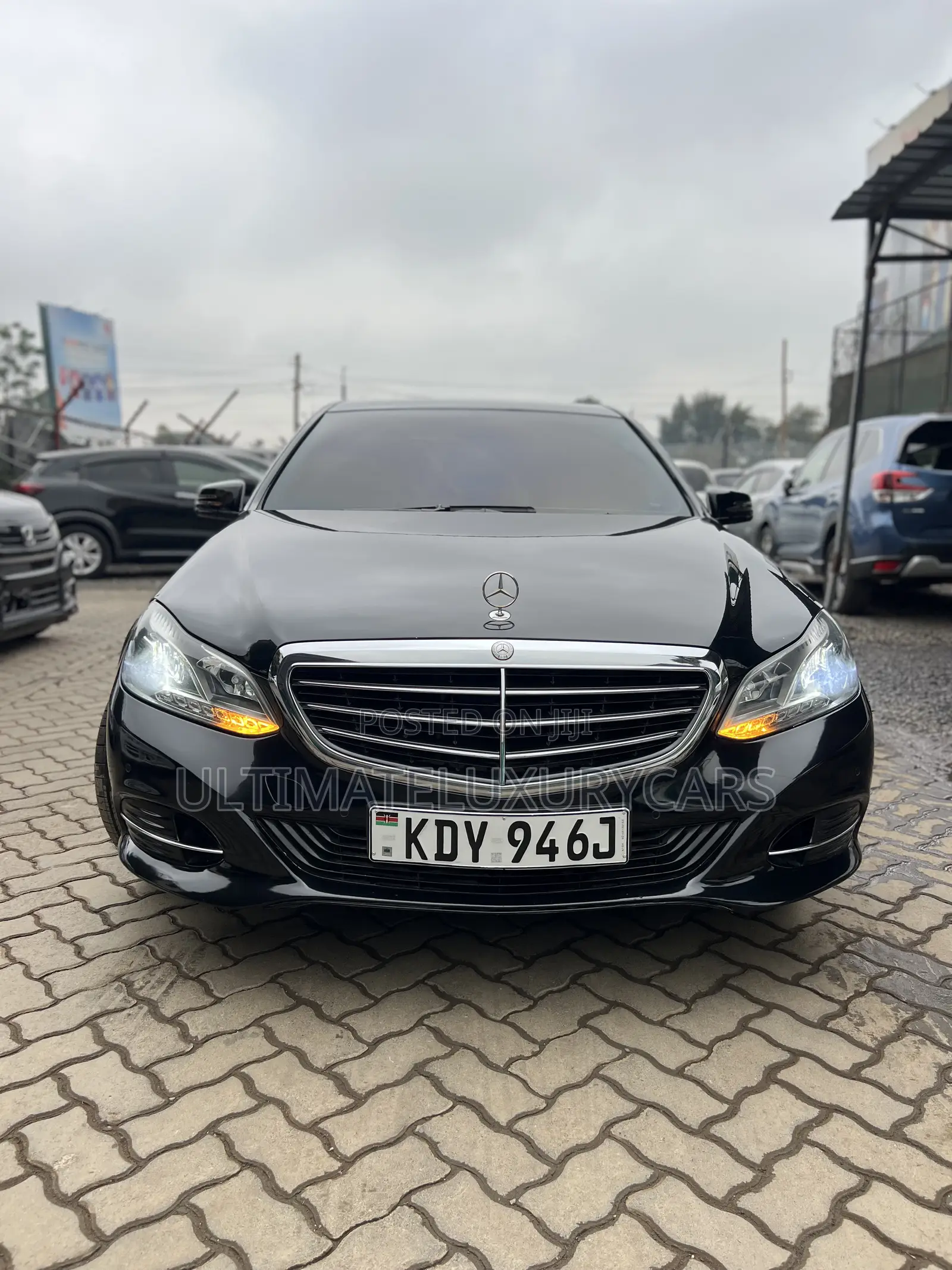 Mercedes-Benz E300 2013 Black