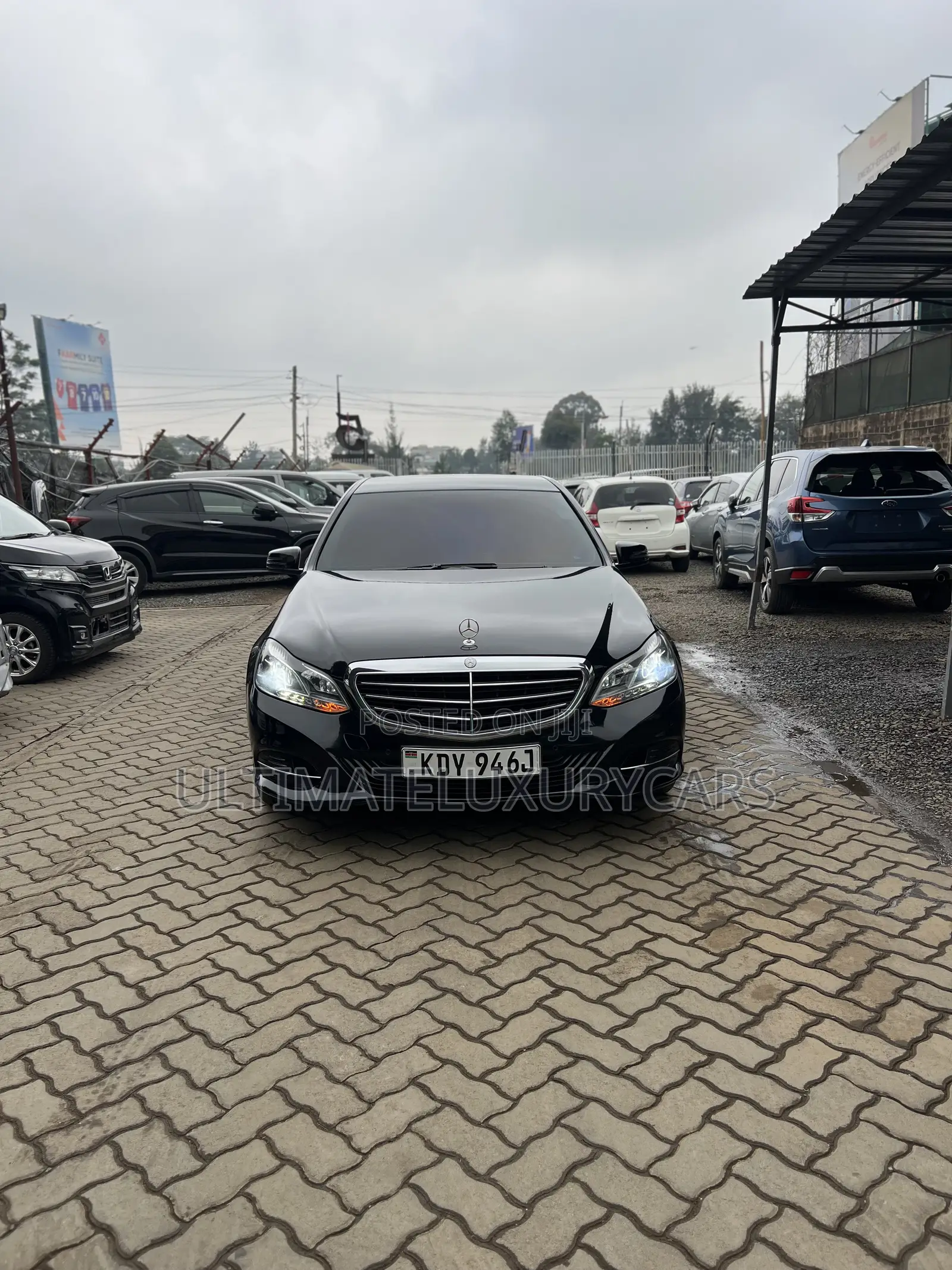 Mercedes-Benz E300 2013 Black