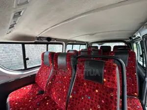 Toyota HiAce 2017 Silver