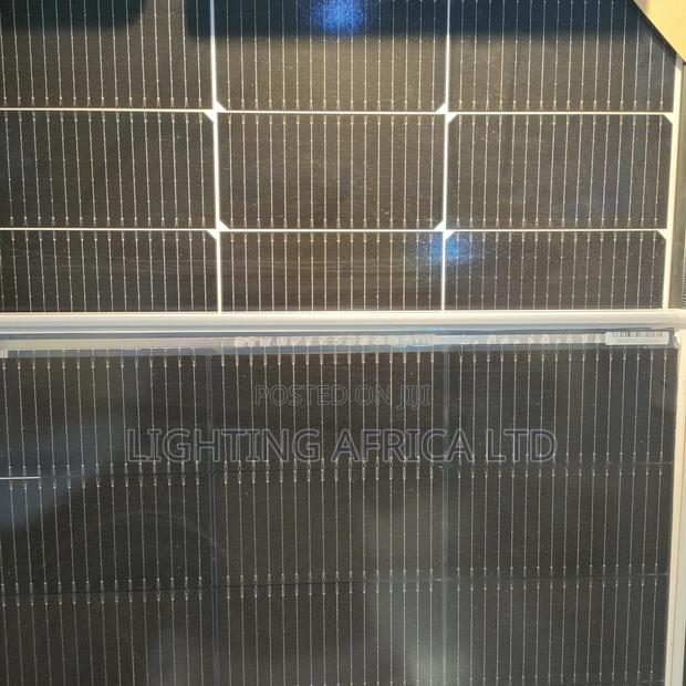 3.2kva Inverter - (4)575W Solar - (2)Gel Batteries - Free Installation