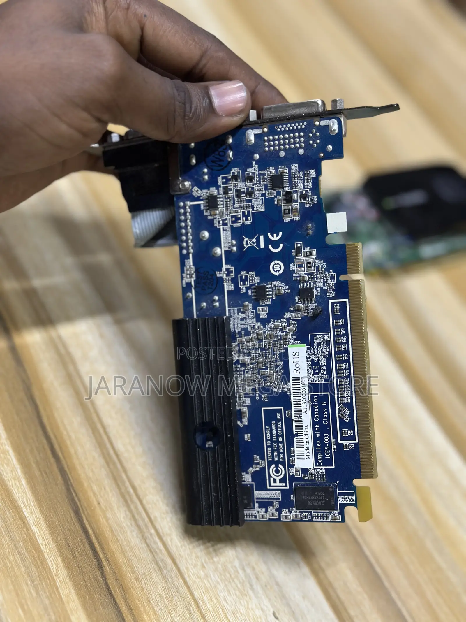 Sapphire ATI AMD Radeon HD 5450 Graphics Card With 1GB of DDR3 Memory.