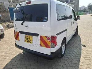 Nissan NV200 2015 White