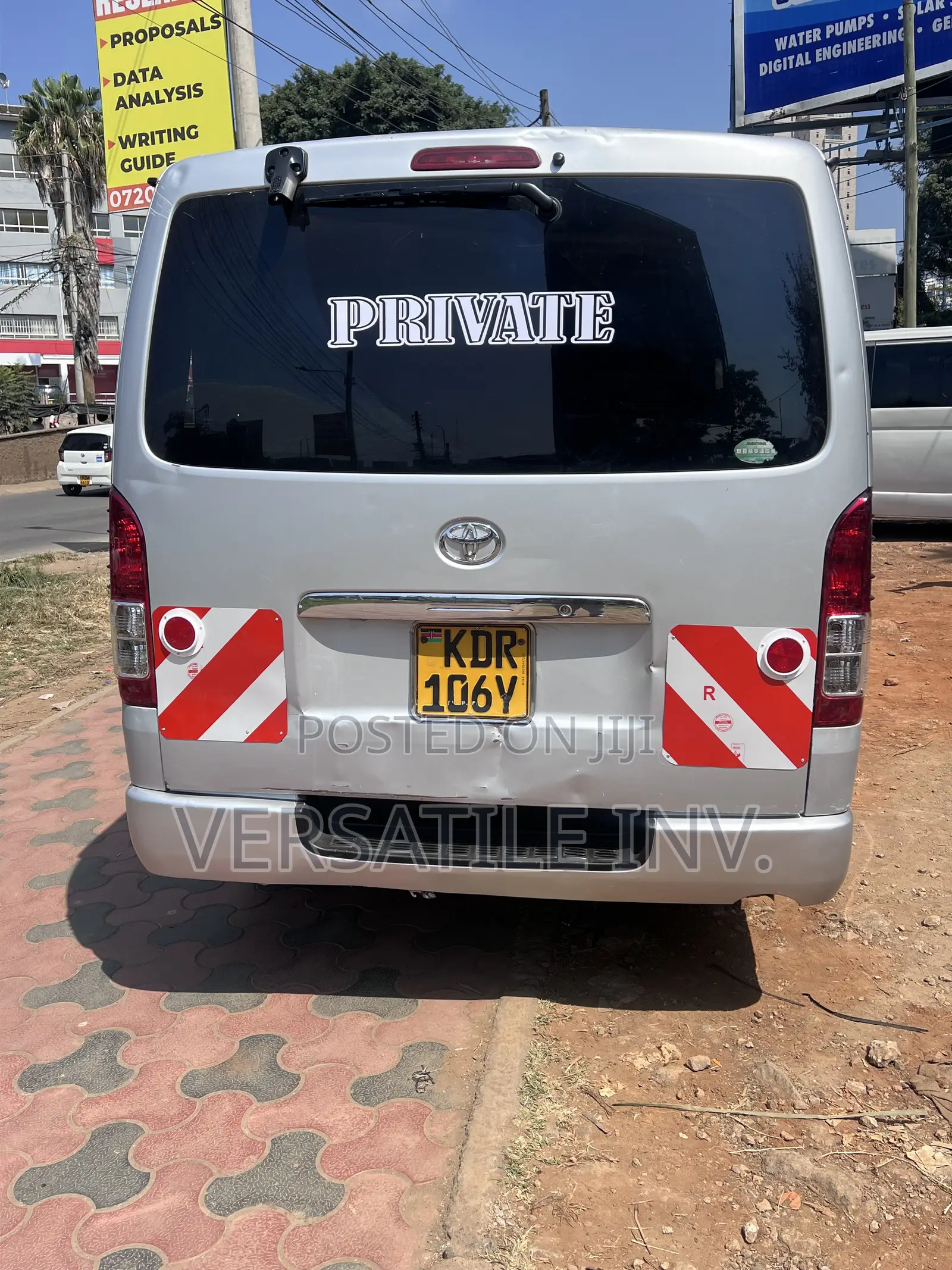 Toyota HiAce 2017 Silver