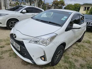 Toyota Vitz 2018 White