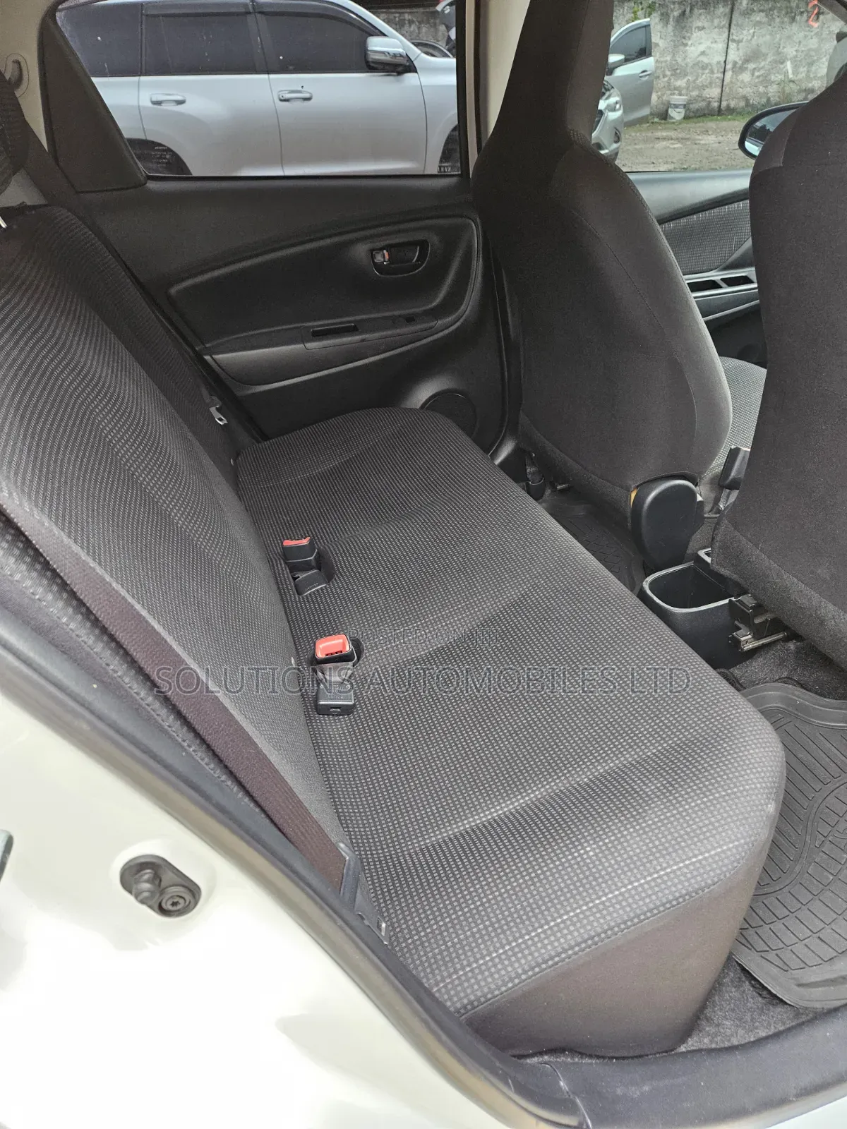 Toyota Vitz 2018 White