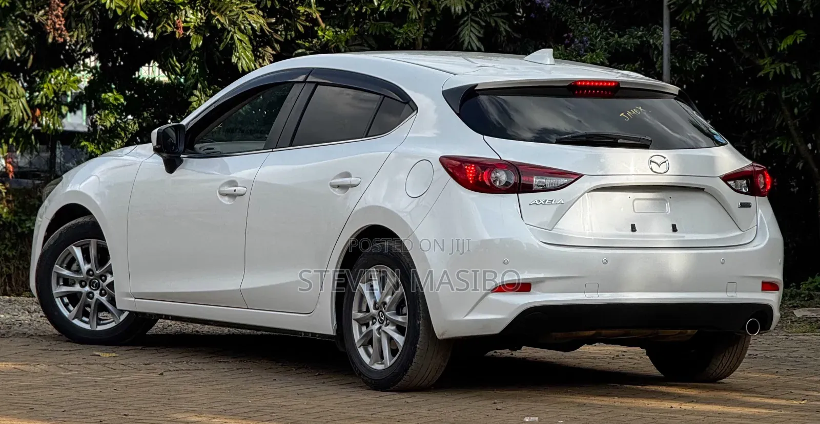 Mazda Axela 2019 White