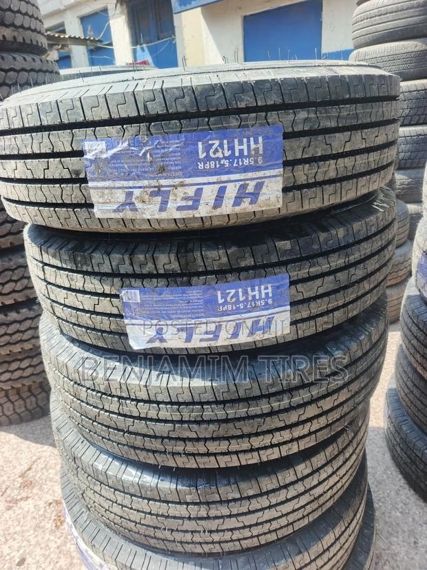 Hifly Tires Sizes 9.5R17.5 18PLY Rating Tubeless.