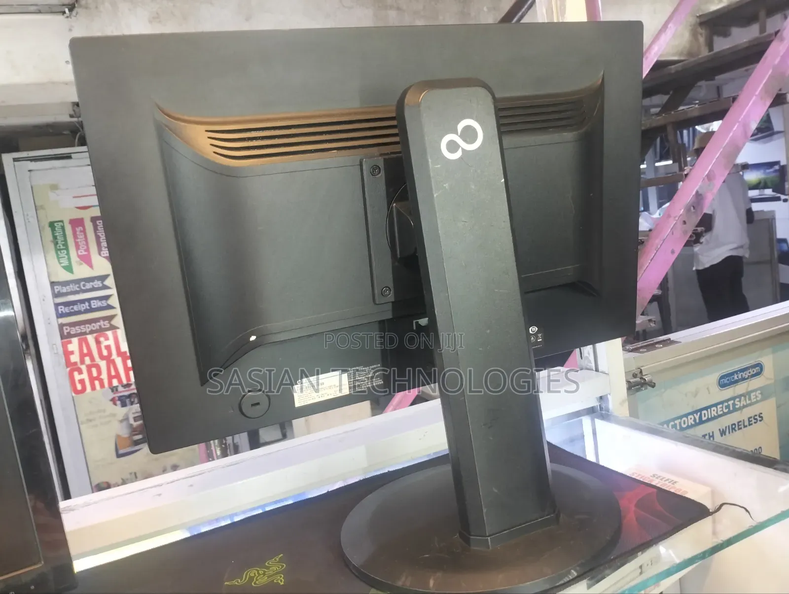 HP VH22 Inches Moniter