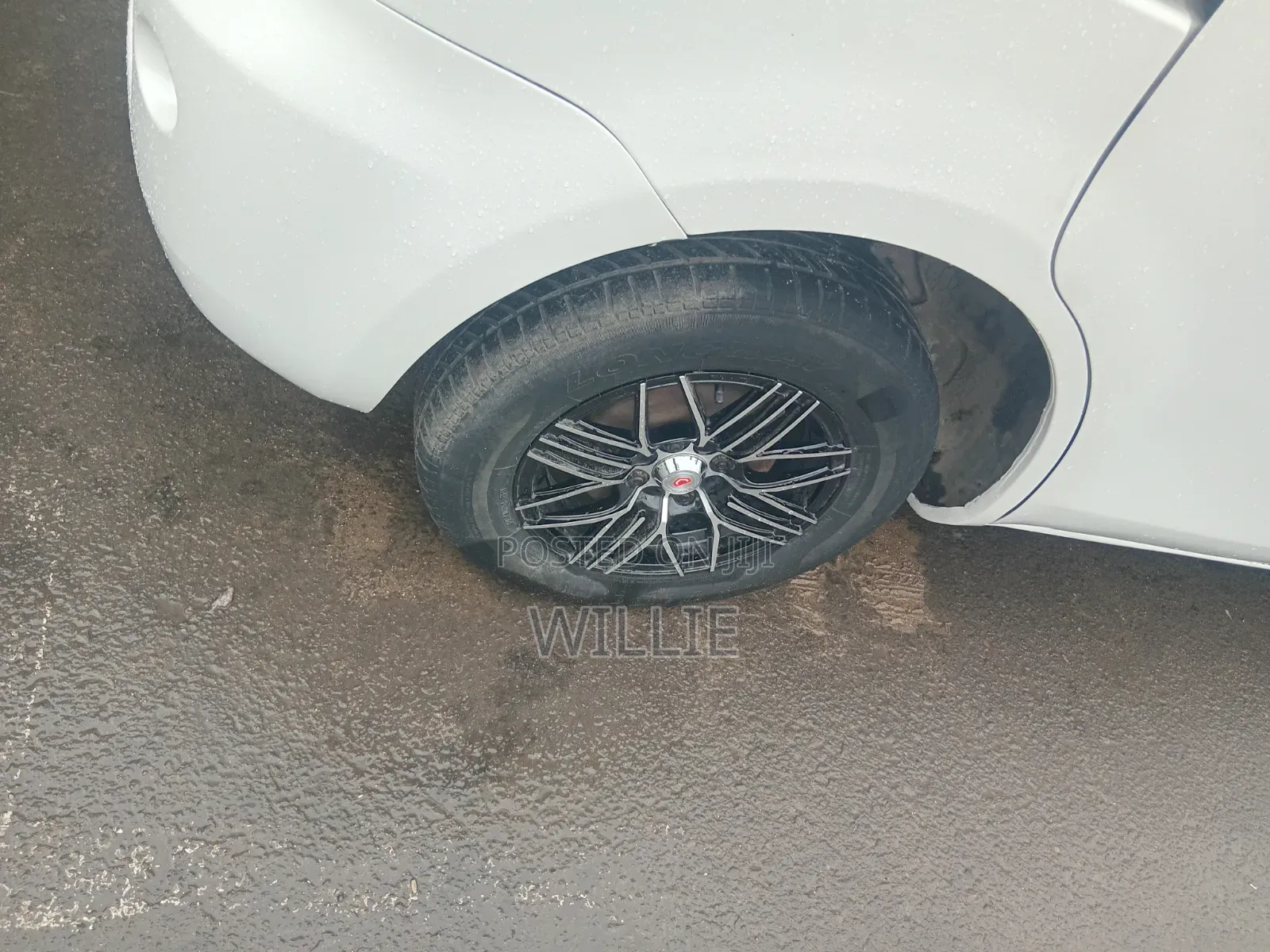 Toyota Sienta 2012 White