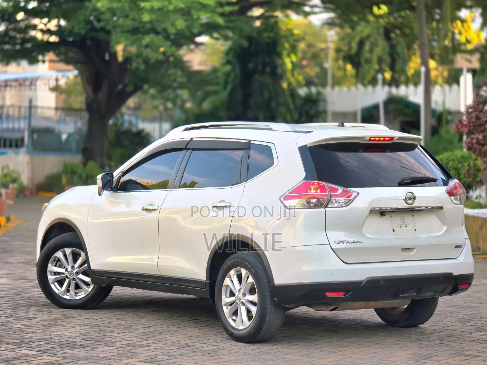 Nissan X-Trail 2017 White