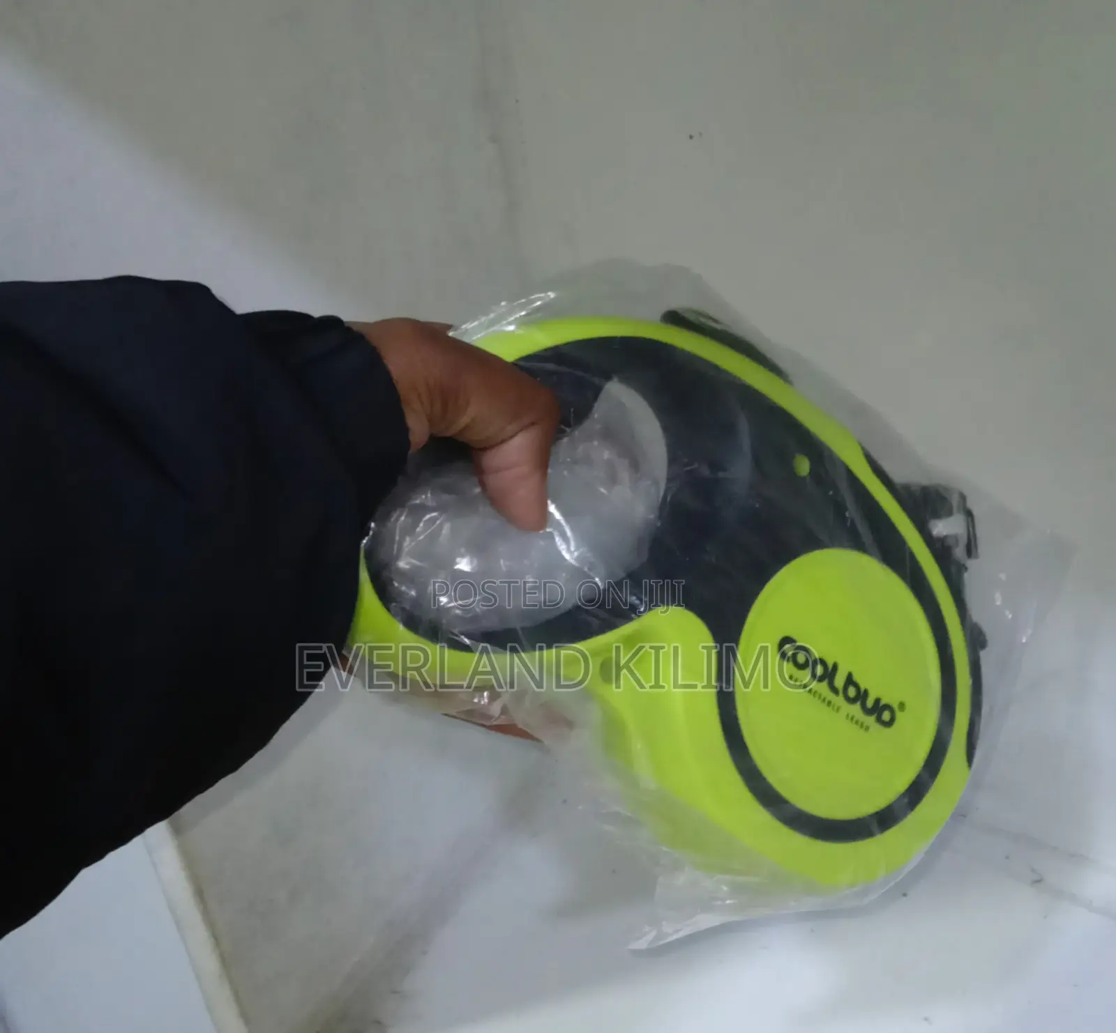 360° Tangle-Free Retractable Dog Leash
