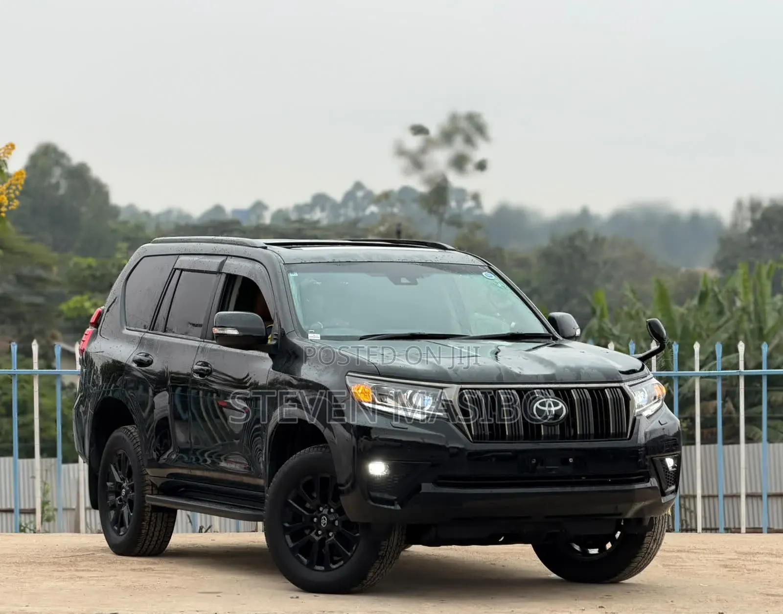 Toyota Land Cruiser Prado 2021 Black