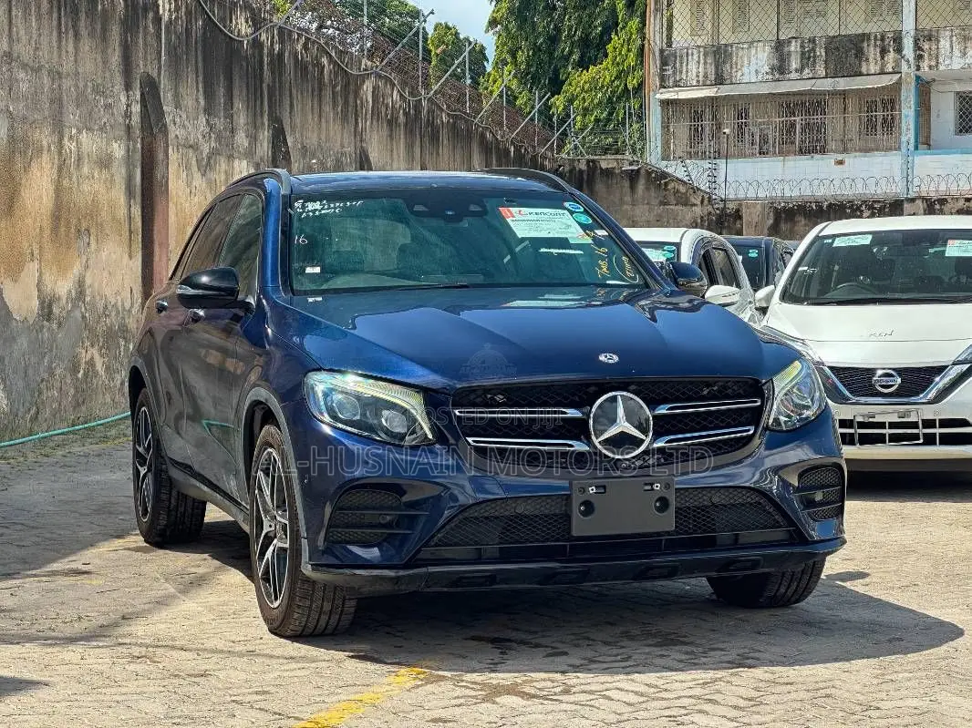 Mercedes-Benz 220 2019 Blue
