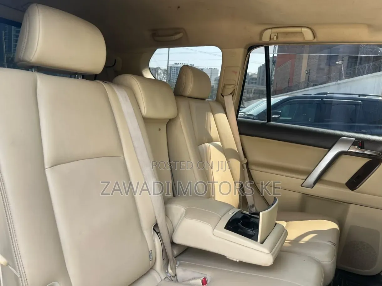 Toyota Land Cruiser Prado 2015 White
