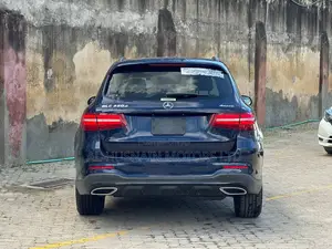 Mercedes-Benz 220 2019 Blue