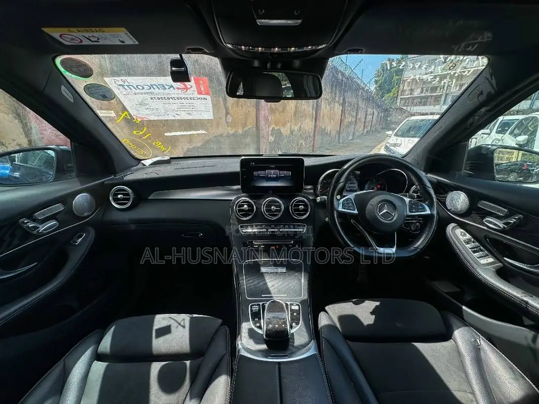 Mercedes-Benz 220 2019 Blue