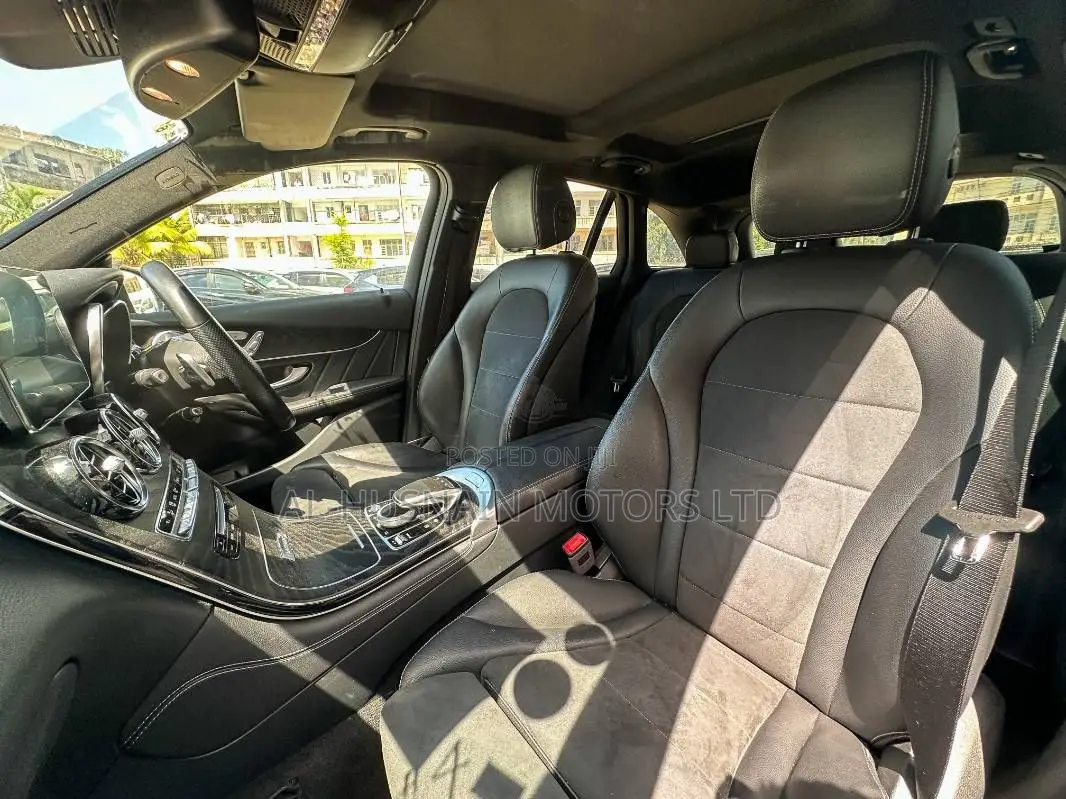 Mercedes-Benz 220 2019 Blue