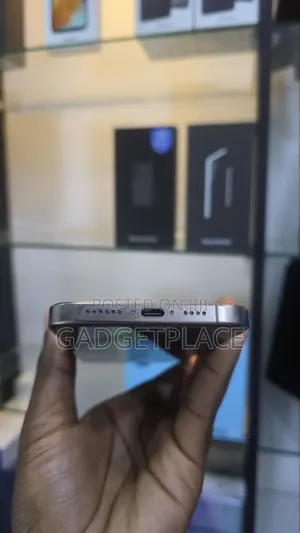 Apple iPhone 16 Pro Max 256 GB Gold