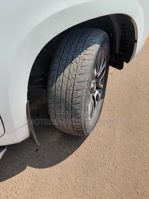 Toyota Land Cruiser 2018 White