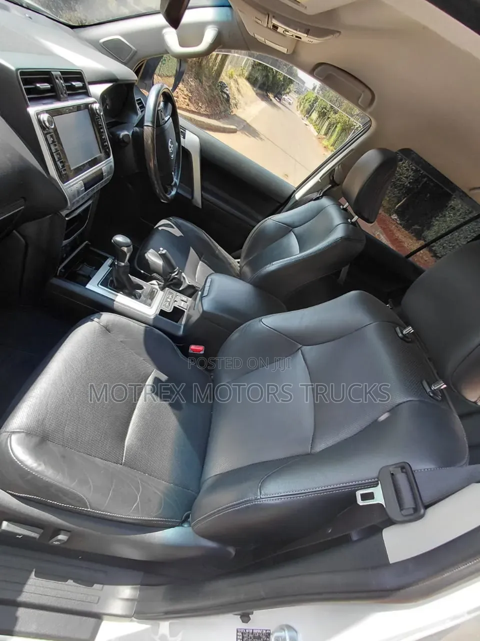 Toyota Land Cruiser 2018 White