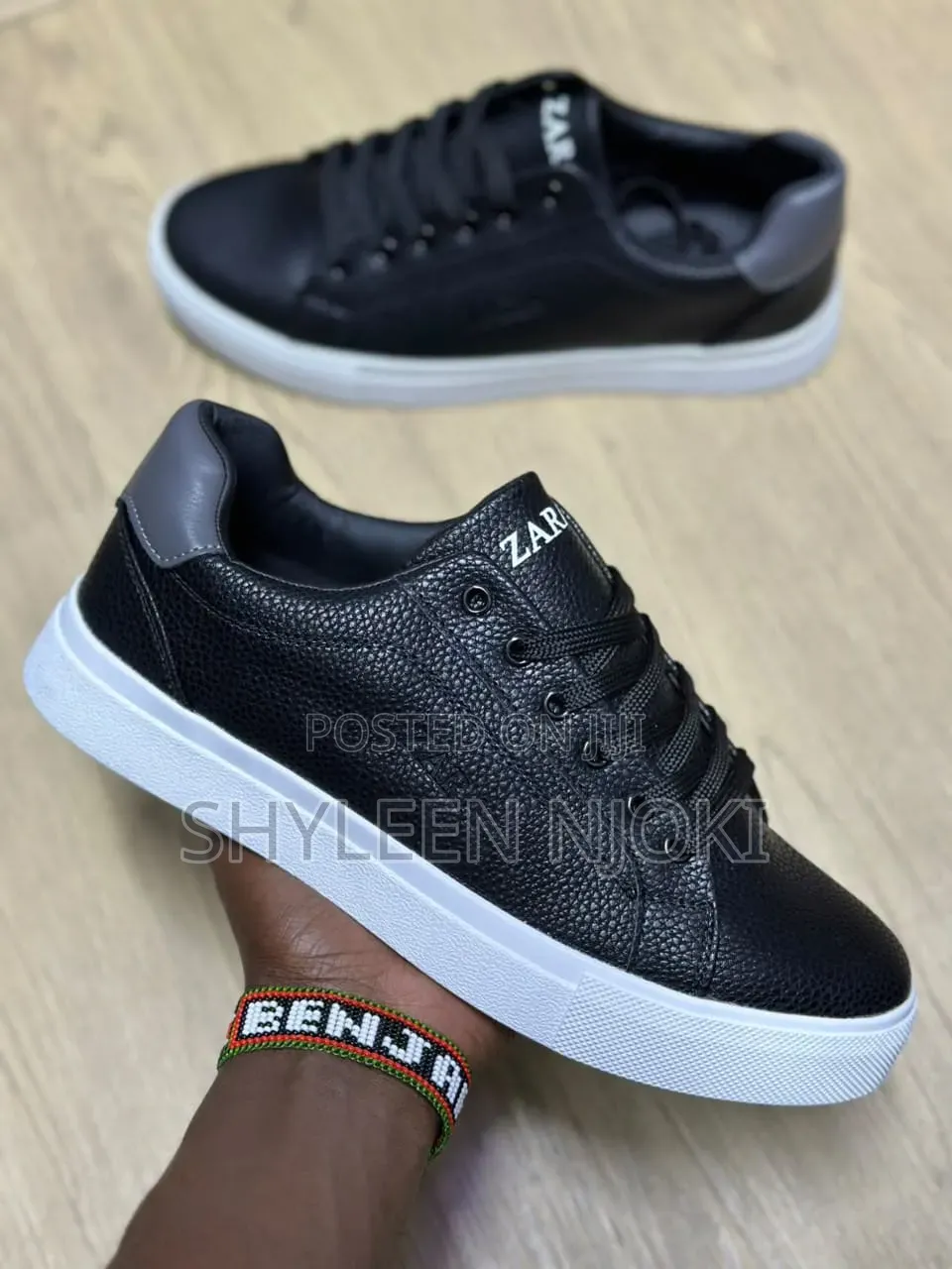Classic Men Casual Sneakers Offers