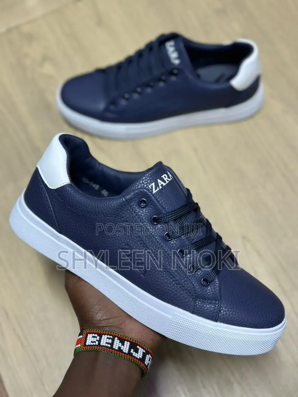 Classic Men Casual Sneakers Offers