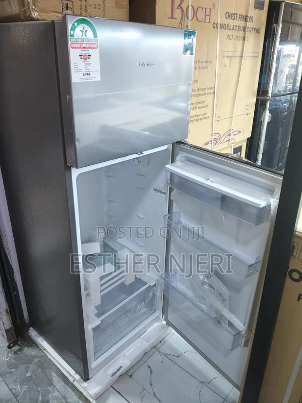 Hisense Fridge With a Dispenser - thumbnail 2