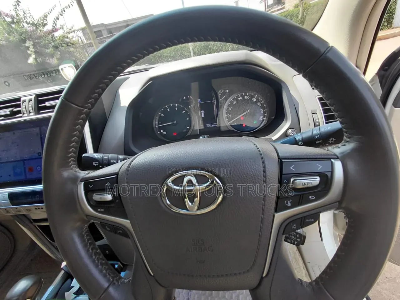 Toyota Land Cruiser 2018 White