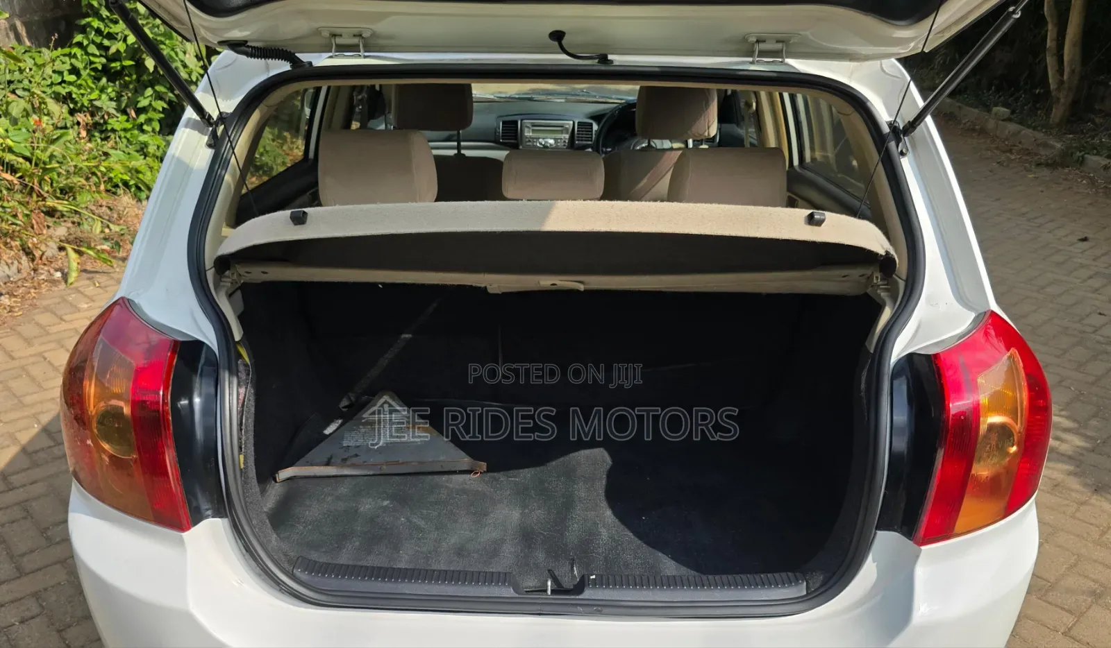 Toyota Corolla RunX 2006 White