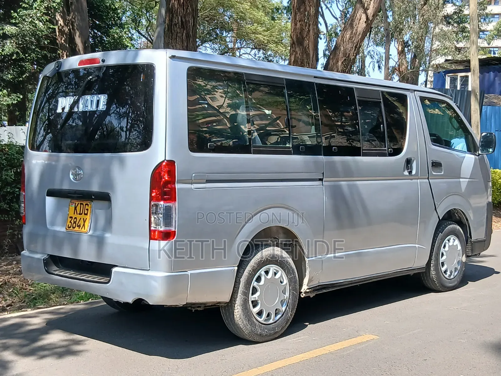 Toyota HiAce 2013 Silver
