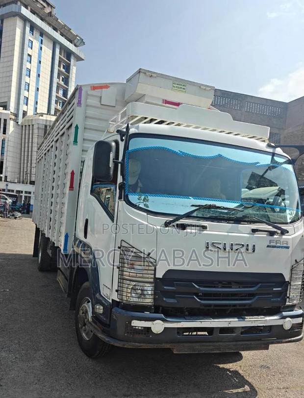 Isuzu FRR White Blue Power - thumbnail 2